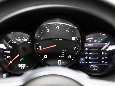 Used 2025 Porsche 718 Cayman image 64