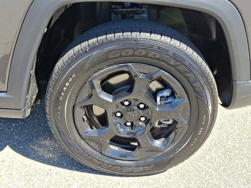 Certified 2024 Jeep Compass Trailhawk image 9