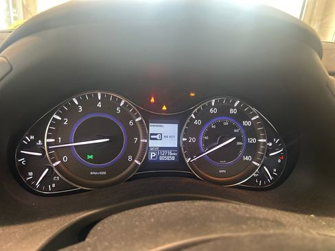 Used 2018 INFINITI QX80 2WD w/ Driver Assistance Package image 14