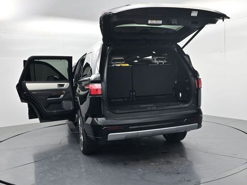 Used 2025 Toyota Sequoia Capstone AWD/4WD image 67
