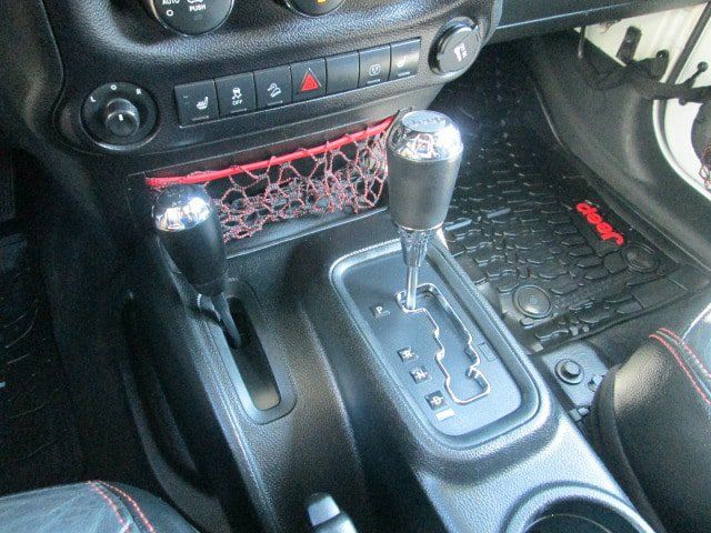 Used 2018 Jeep Wrangler Unlimited Rubicon AWD/4WD image 19