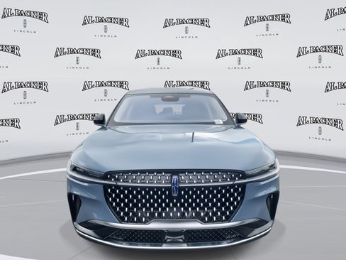 New 2025 Lincoln Nautilus Premier image 8