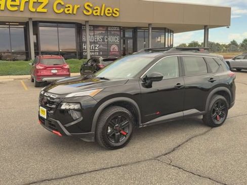 Used 2026 Nissan Rogue SV AWD/4WD image 4