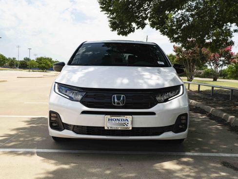 Used 2026 Honda Odyssey Sport-L image 3