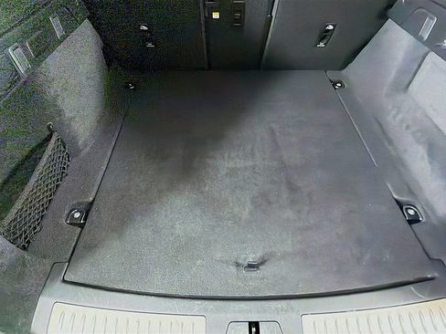Used 2024 Land Rover Range Rover Velar S AWD/4WD image 21