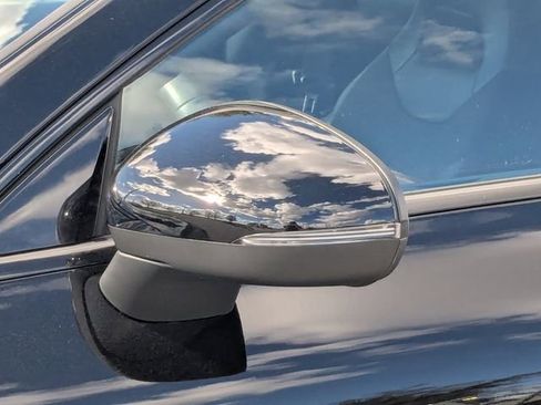 Used 2025 Mercedes-Benz CLA 250 image 11