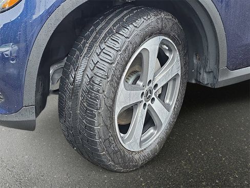 Used 2019 Mercedes-Benz GLC 300 4MATIC image 37