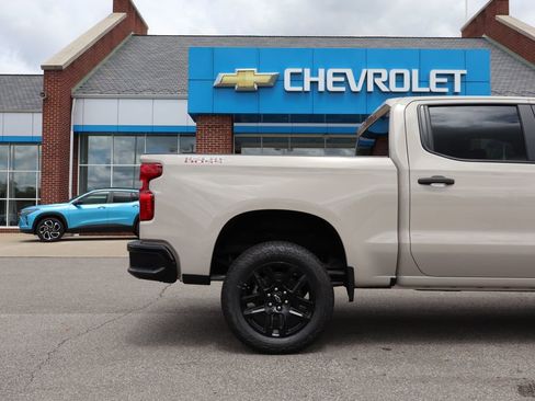 New 2026 Chevrolet Silverado 1500 Custom Trail Boss w/ LPO, Dark Essentials Package AWD/4WD image 31