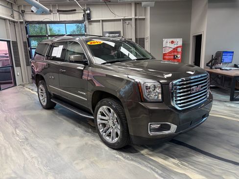 Used 2019 GMC Yukon SLT w/ Premium Edition image 1