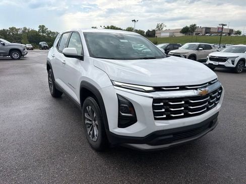 Used 2026 Chevrolet Equinox LT AWD/4WD image 7