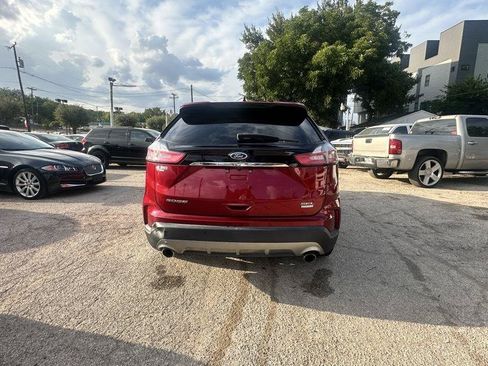 Used 2019 Ford Edge SEL w/ Equipment Group 201A FWD image 5