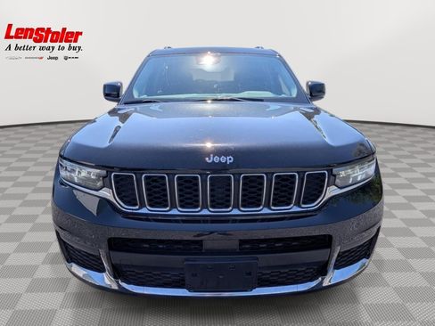 Used 2024 Jeep Grand Cherokee L Laredo AWD/4WD image 8