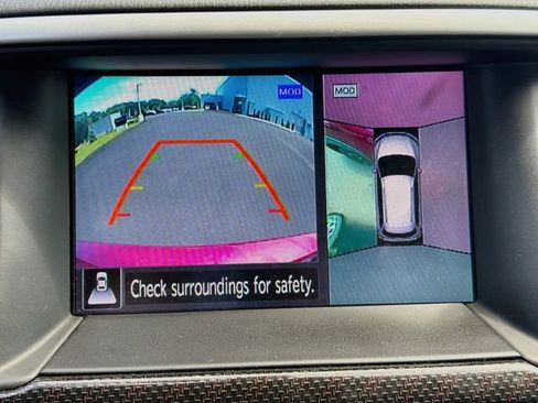 Used 2020 Nissan Pathfinder SL AWD/4WD image 16