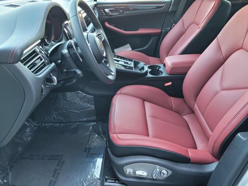 New 2026 Porsche Macan AWD/4WD image 22