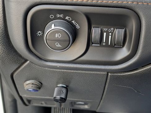 Used 2021 RAM 3500 Limited image 22