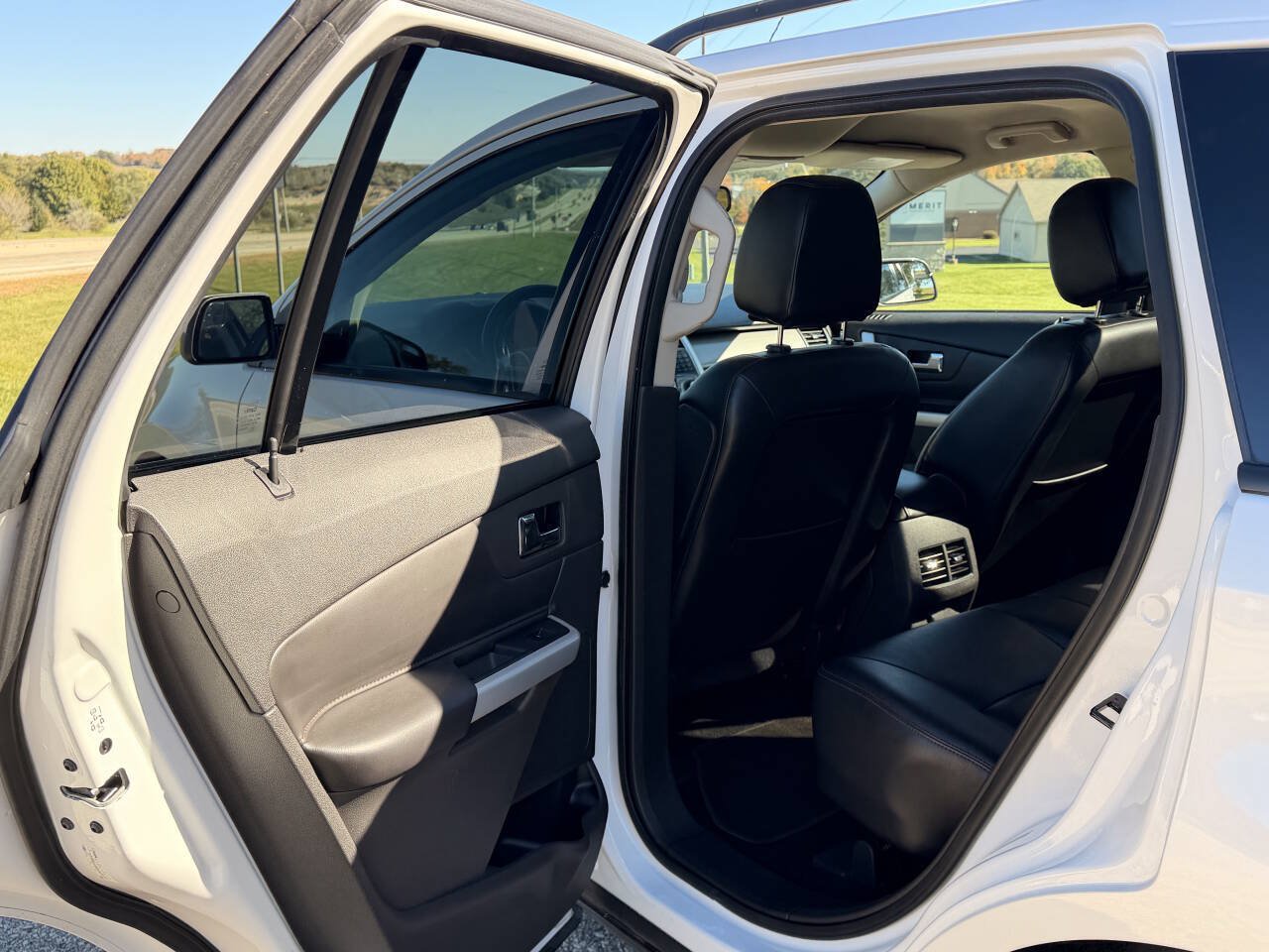 Used 2013 Ford Edge SEL AWD/4WD image 17