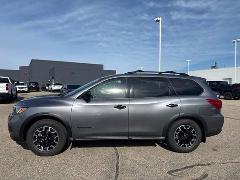Used 2020 Nissan Pathfinder SL AWD/4WD image 4
