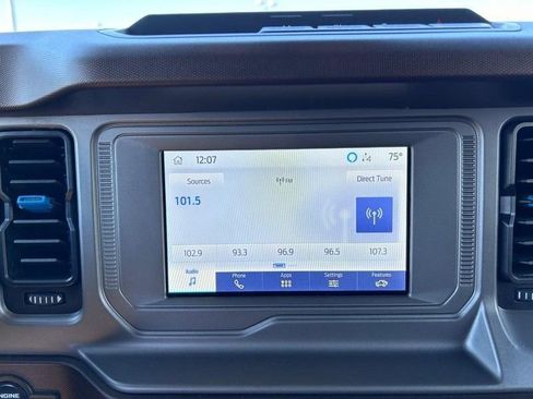 Used 2023 Ford Bronco Outer Banks image 13