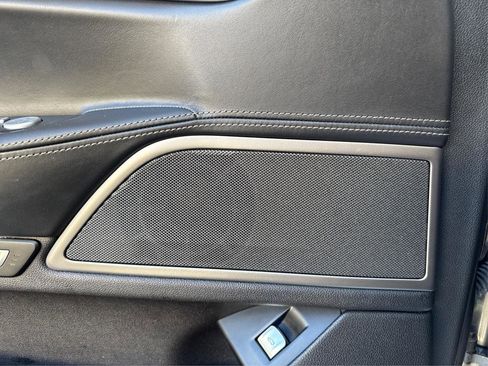 Used 2017 BMW 750i xDrive image 30