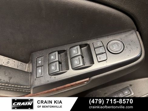 Used 2020 GMC Yukon SLT AWD/4WD image 16