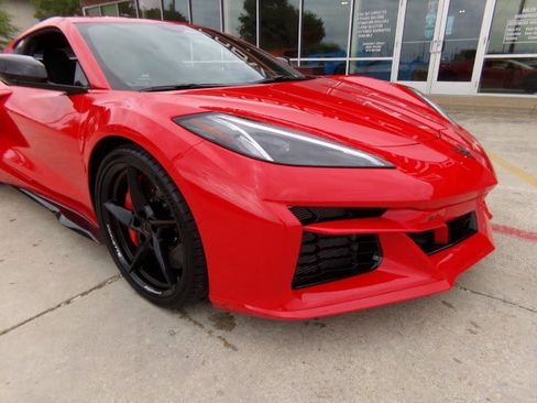 Used 2025 Chevrolet Corvette E-Ray w/ Stealth Interior Trim Package AWD/4WD image 3