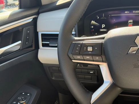 New 2026 Mitsubishi Outlander SEL AWD/4WD image 10