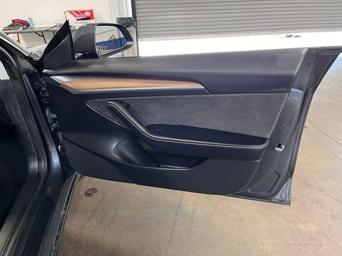 Used 2023 Tesla Model 3 Performance AWD/4WD image 10
