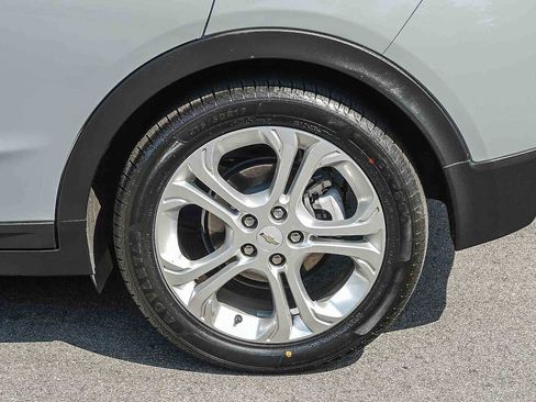 Used 2019 Chevrolet Bolt LT FWD image 11