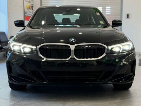 Used 2025 BMW 330i Sedan RWD image 2