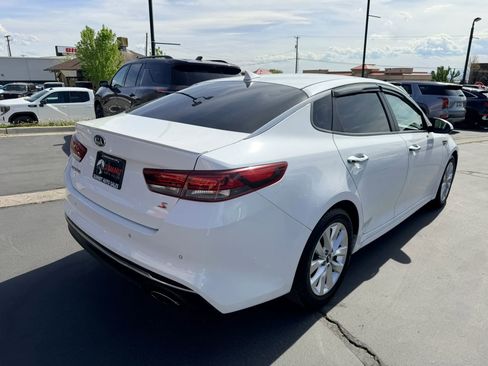 Used 2018 Kia Optima S image 4