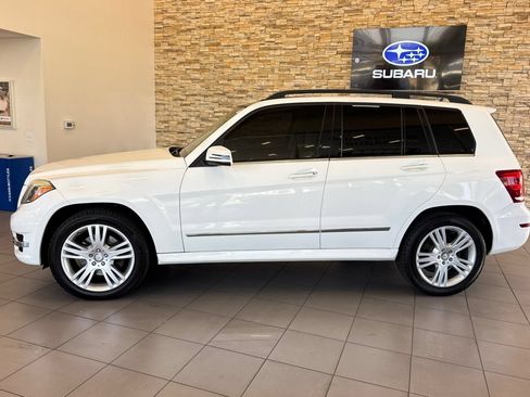 Used 2015 Mercedes-Benz GLK 350 4MATIC image 2