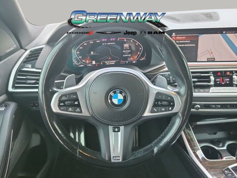 Used 2022 BMW X7 M50i image 28