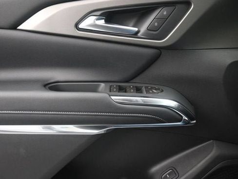 New 2026 Chevrolet Traverse LT w/ Midnight/Sport Edition FWD image 25