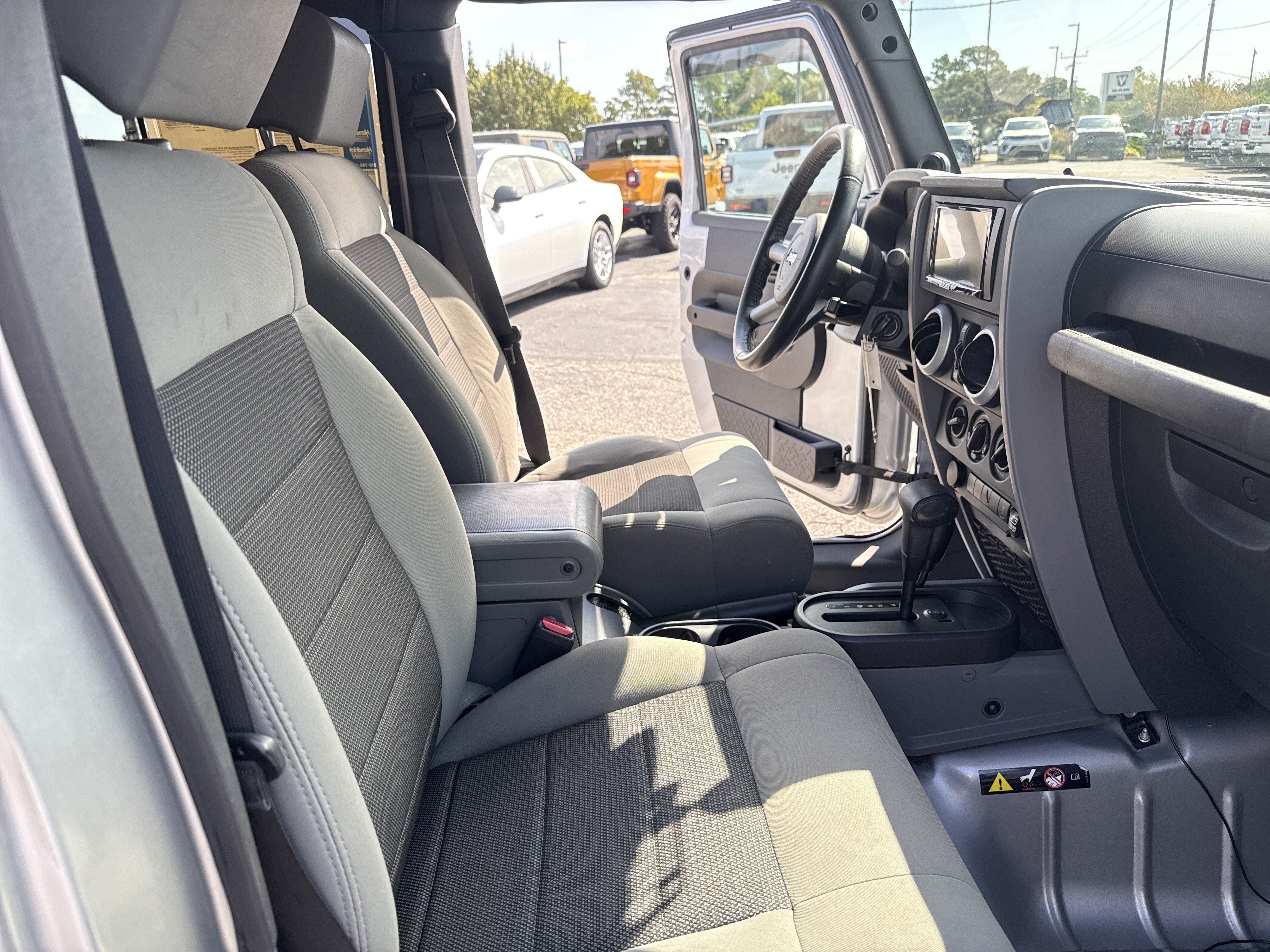 Used 2010 Jeep Wrangler Unlimited Sahara w/ Dual Top Group AWD/4WD image 31