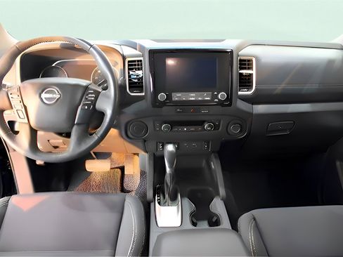 Used 2024 Nissan Frontier SV w/ SV Convenience Package image 15