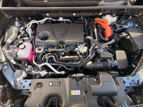 Used 2025 Toyota RAV4 XSE w/ Weather Package image 34