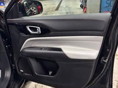 New 2026 Jeep Compass Limited w/ Sun, Sound & Navigation Group image 44