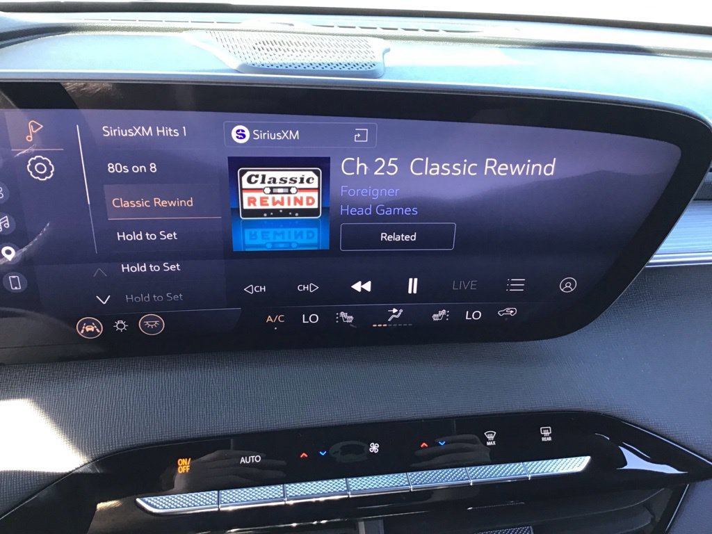 Used 2026 Buick Enclave Preferred w/ Power Package FWD image 28