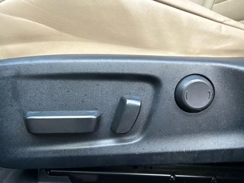 Used 2020 Lexus IS 350 F Sport w/ F Sport Package image 16