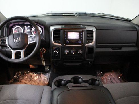 Used 2024 RAM 1500 Classic SLT image 24