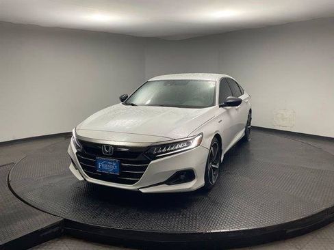 Used 2022 Honda Accord Sport image 3