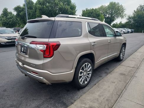 Certified 2022 GMC Acadia Denali w/ Denali Technology Package AWD/4WD image 8