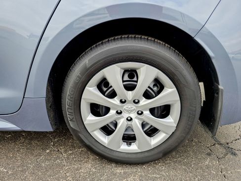 Used 2025 Toyota Corolla LE image 15