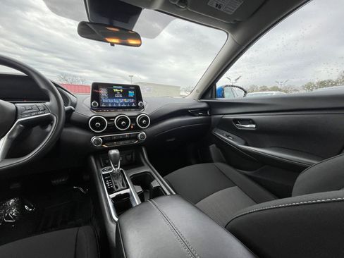 Used 2025 Nissan Sentra SV image 47