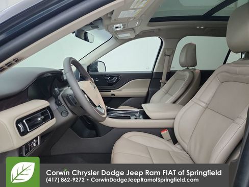 Used 2023 Lincoln Aviator Reserve w/ Elements Package Plus AWD/4WD image 19