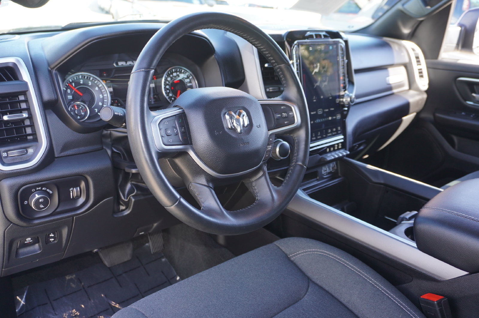 Used 2023 RAM 1500 Big Horn AWD/4WD image 11
