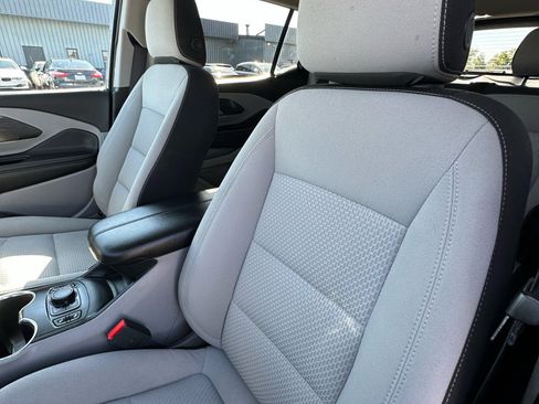 Used 2023 GMC Terrain SLE w/ Driver Convenience Package image 19