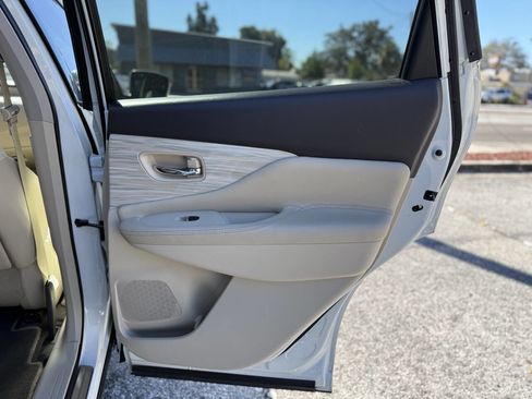 Used 2016 Nissan Murano SL w/ SL Technology Package image 22