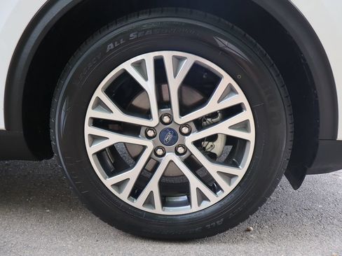 Used 2021 Ford Escape SEL FWD image 44