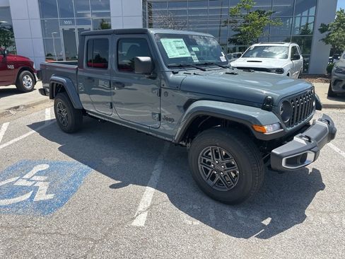 New 2025 Jeep Gladiator Sport image 40